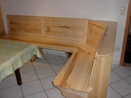 Eckbank aus Holz 